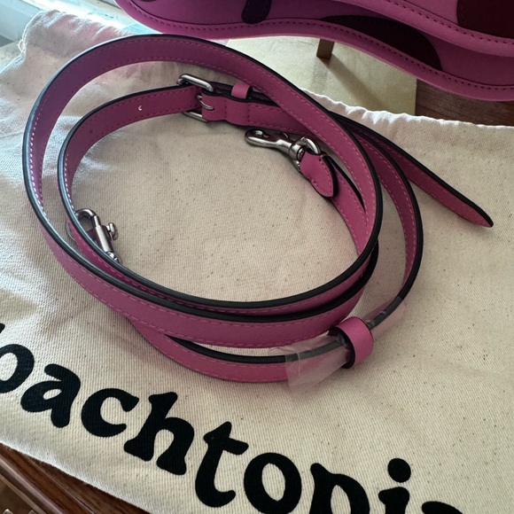 Coach Wavy Dinky Bag - Picture 6 of 6